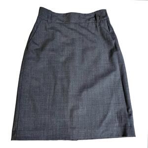 BANANA REPUBLIC Gray Pencil Straight Skirt Wool Knee Length Pinstripe Work 6 NWT